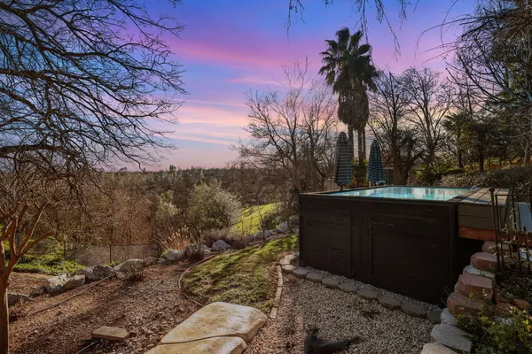 $825,000 | 2358 Cumberland Drive, Redding, CA 96001