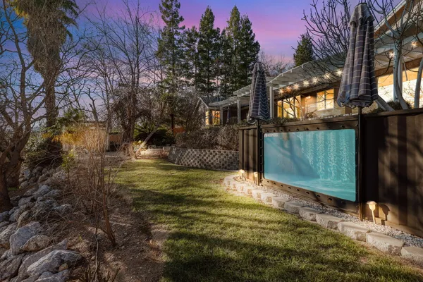 $825,000 | 2358 Cumberland Drive, Redding, CA 96001