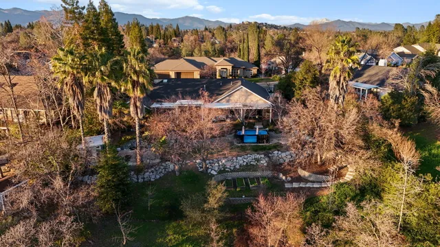 $825,000 | 2358 Cumberland Drive, Redding, CA 96001