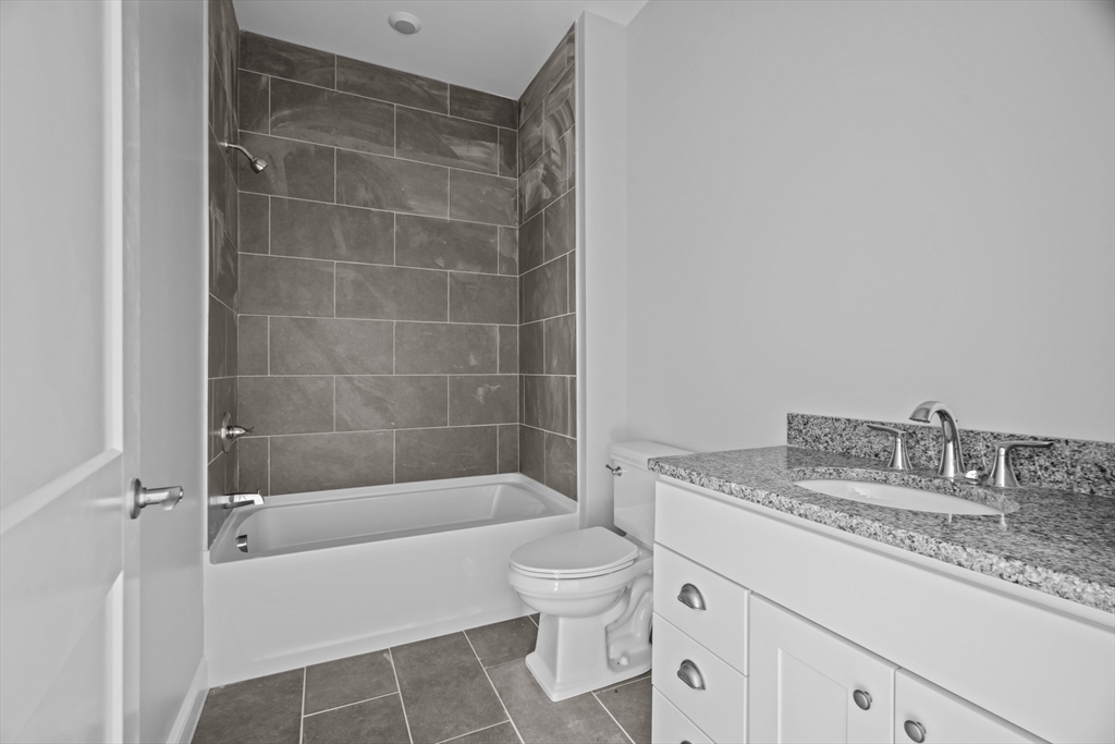 635 Old Post Road, Unit 302 Sharon, MA 02067 - Photo 17 of 32