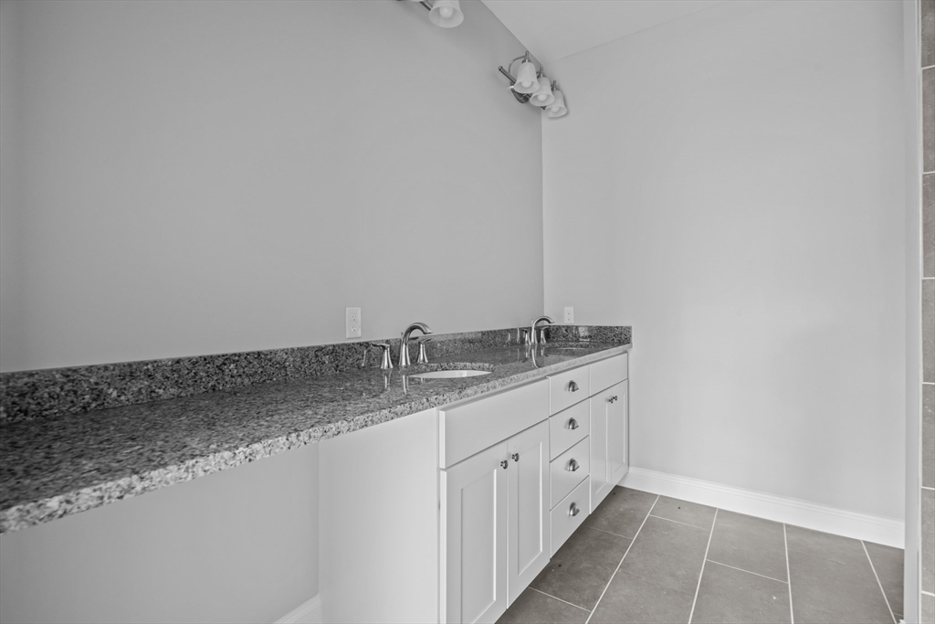 635 Old Post Road, Unit 302 Sharon, MA 02067 - Photo 22 of 32