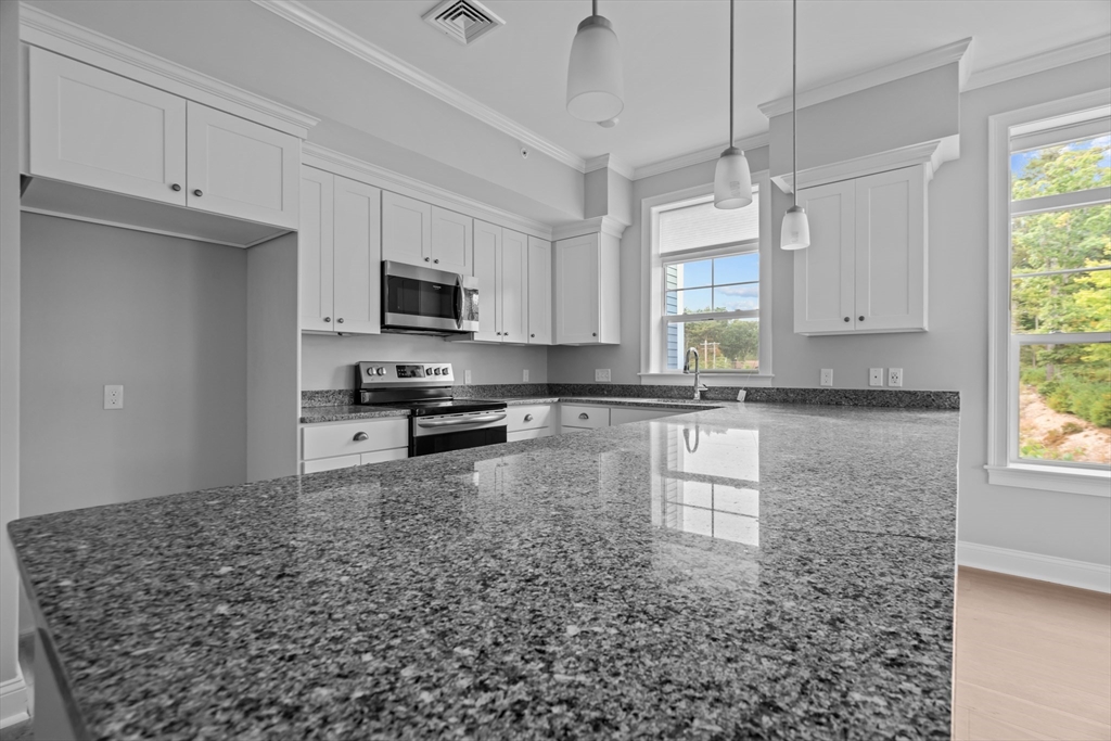 635 Old Post Road, Unit 302 Sharon, MA 02067 - Photo 7 of 32