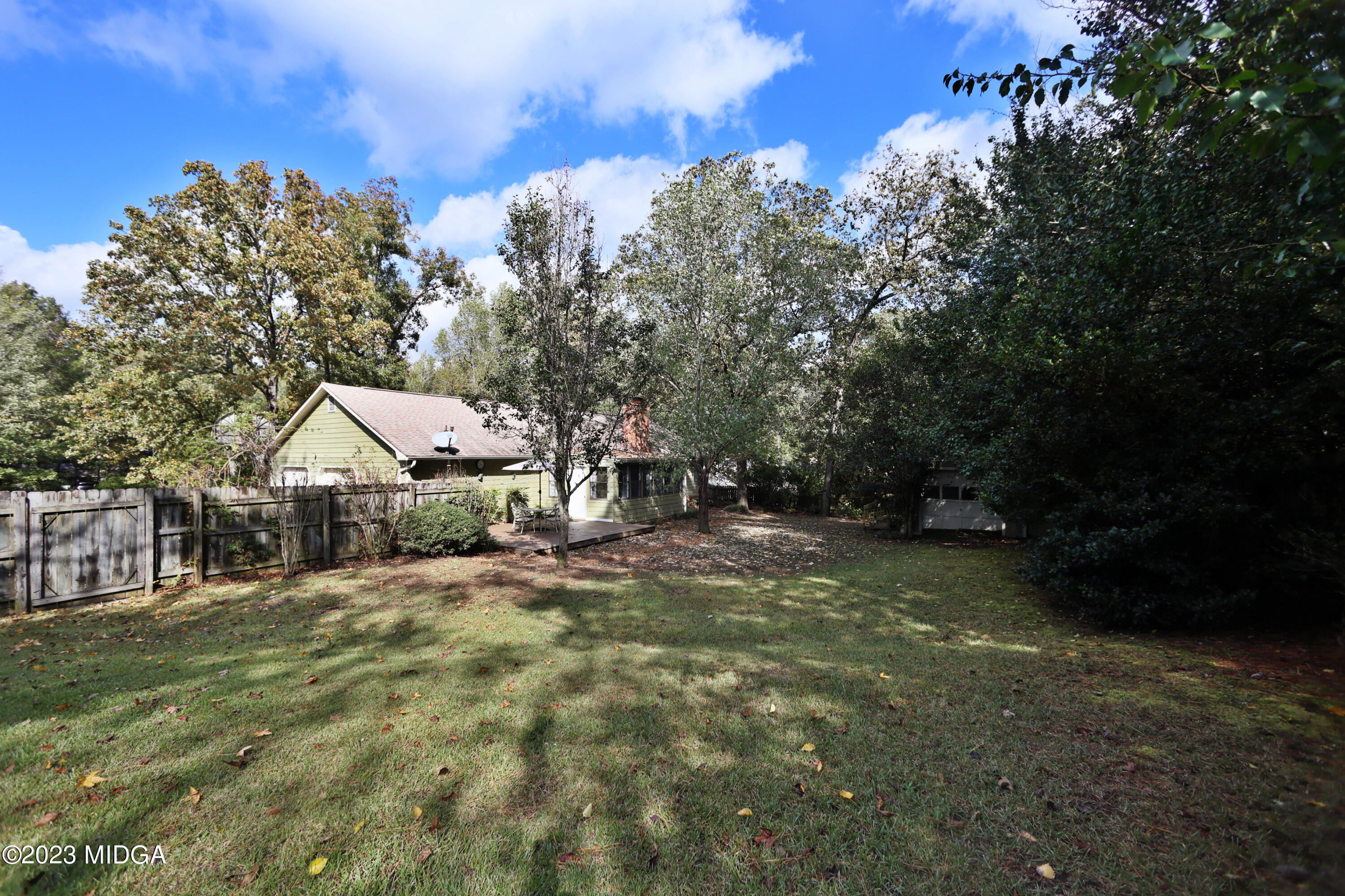 5740 Huddersfield Road Macon, GA 31210 - Photo 34 of 36 a view of a house with a yard