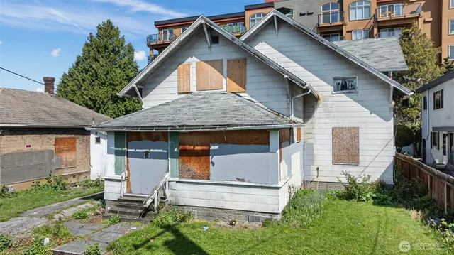 $1,500,000 | 1526 Northwest 53rd Street, Seattle, WA 98107