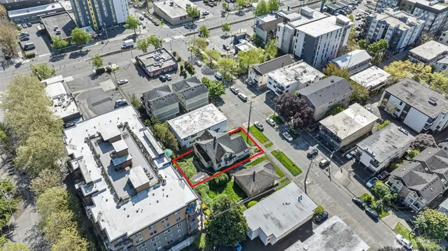 $1,500,000 | 1526 Northwest 53rd Street, Seattle, WA 98107