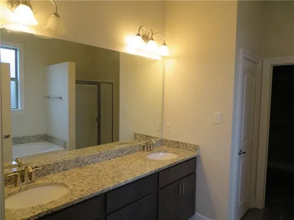 $2,800 | 9582 Catalpa Loop, Waggaman, LA 70094