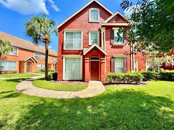$1,700 | 10440 White Lake Court, Unit 10440, Tampa, FL 33626