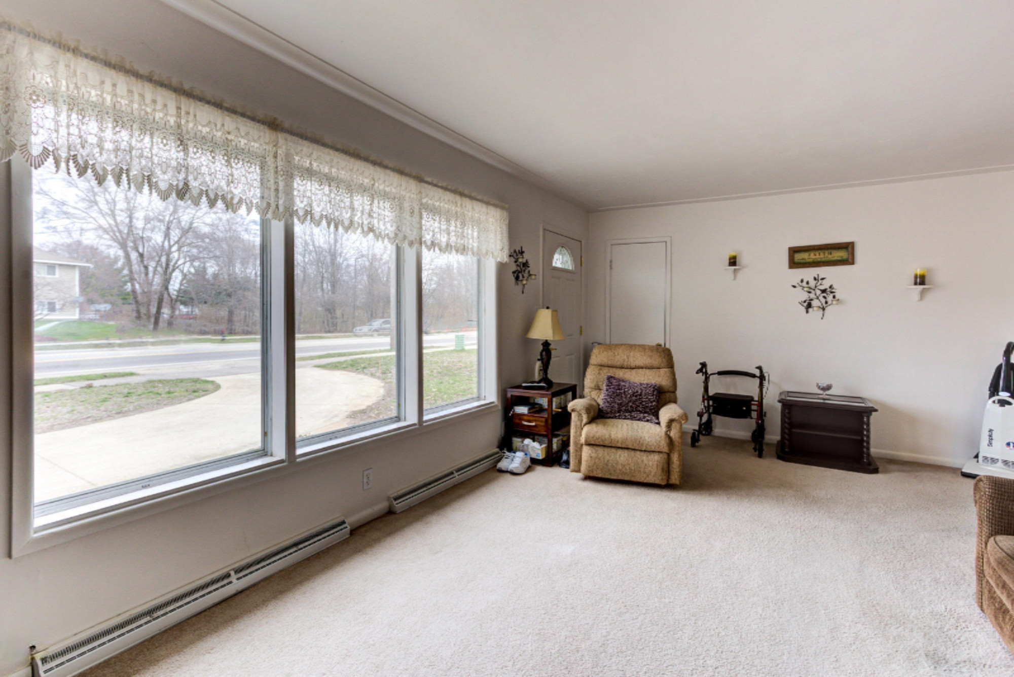 258 Riley Street Holland, MI 49424 - Photo 5 of 31 258 Riley St, Holland-17