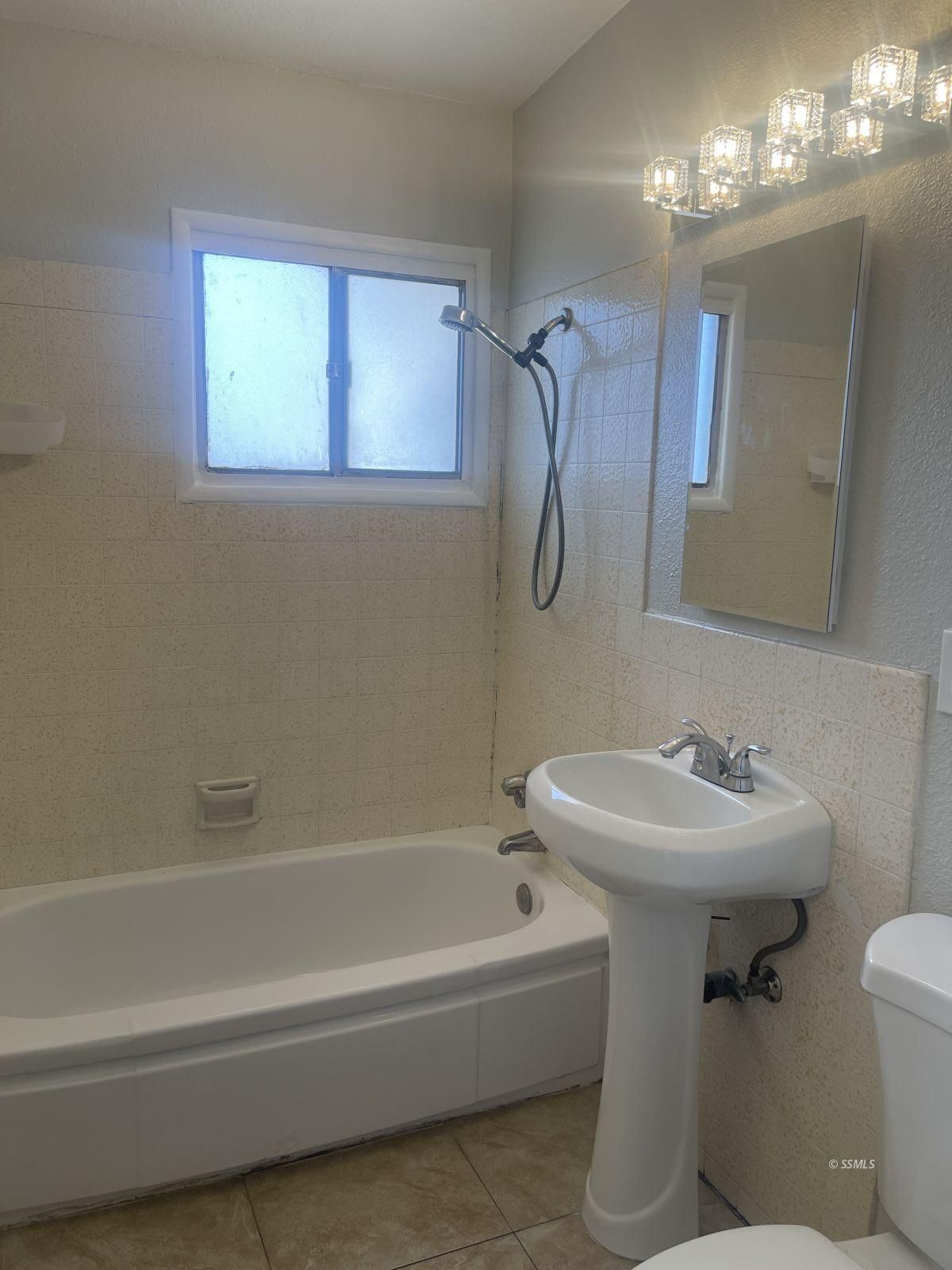244 Oasis Drive Ridgecrest, CA 93555 - Photo 12 of 19 Gallery Image 12