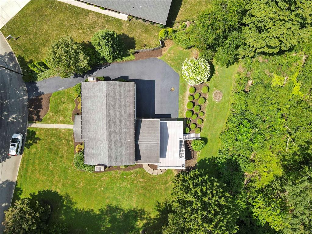 24 Oakglen Drive Oakmont, PA 15139 - Photo 47 of 50 an aerial view of a house with a yard basket ball court and outdoor seating