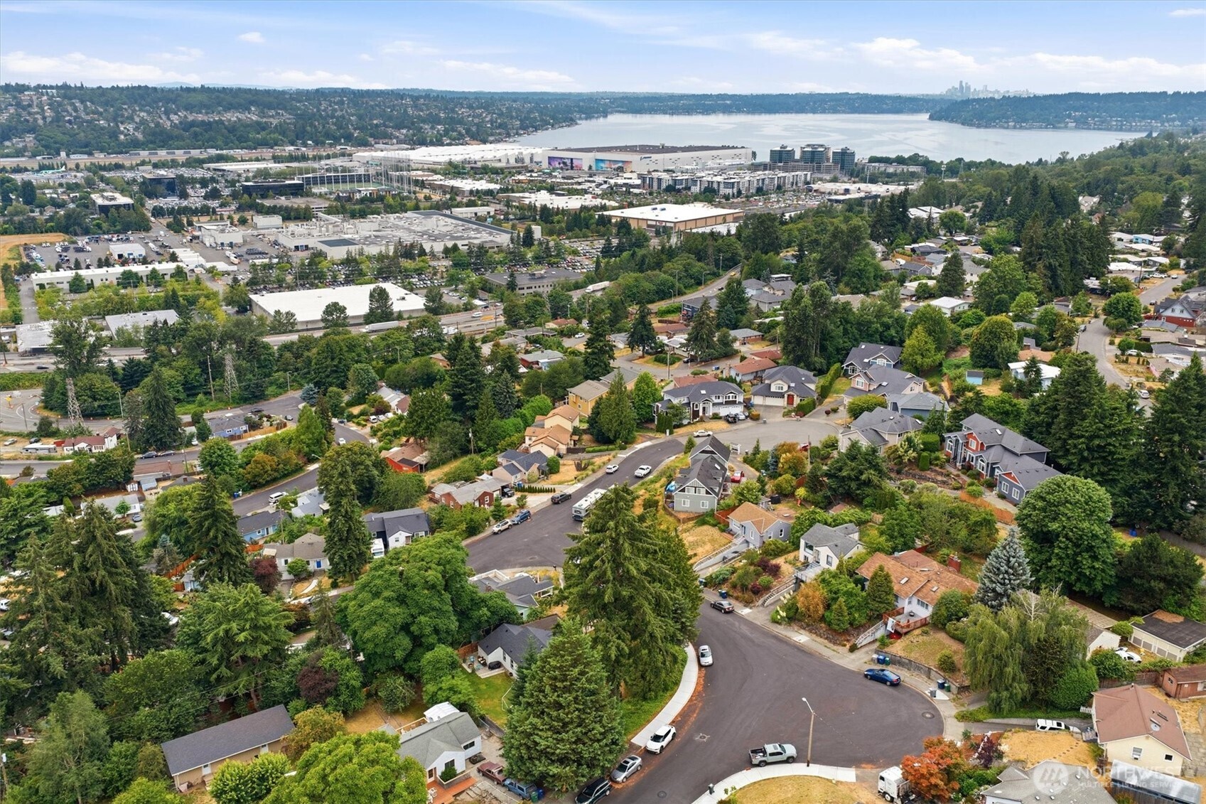555 Windsor Place Northeast Renton, WA 98056 - Photo 32 of 38