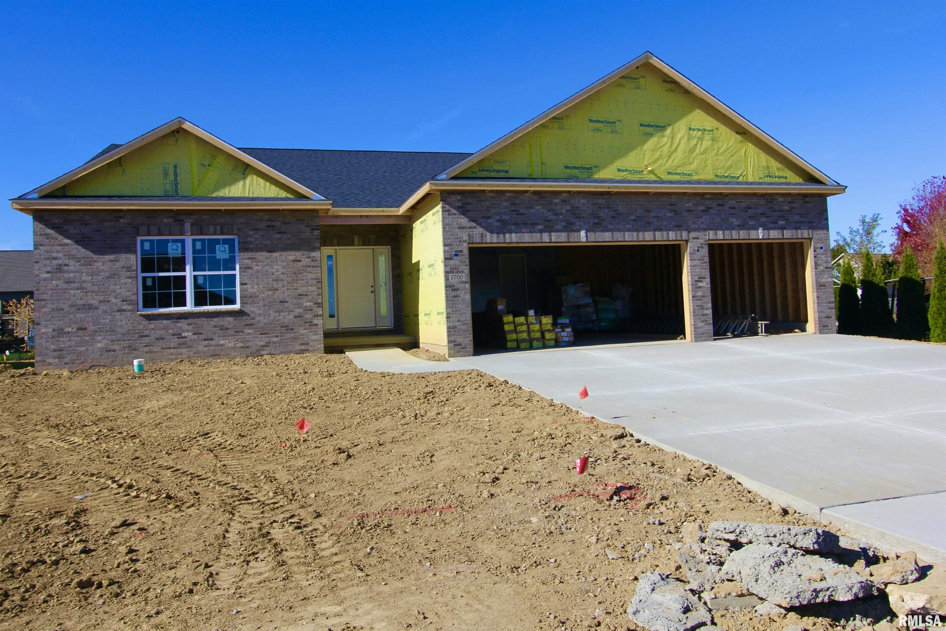 1700 Rustic Oak Drive Washington, IL 61571 - Photo 2 of 3