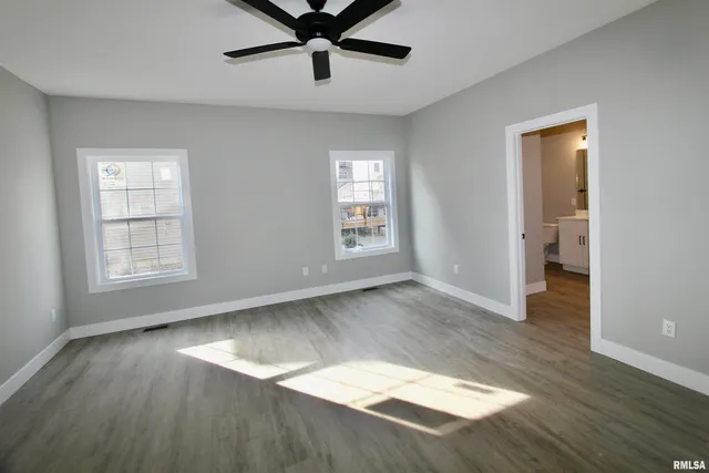 $489,900 | 1700 Rustic Oak Drive, Washington, IL 61571