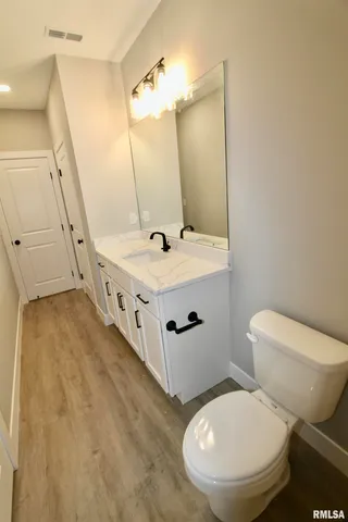 $489,900 | 1700 Rustic Oak Drive, Washington, IL 61571