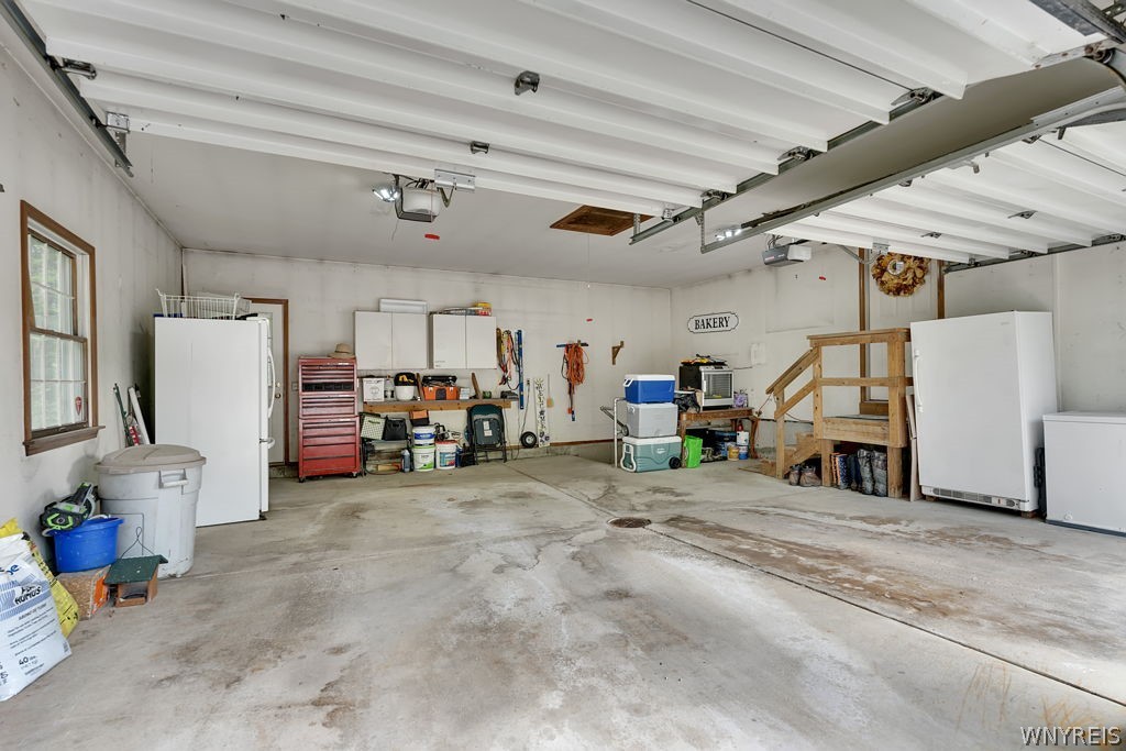 7700 Bleistein Road West Falls, NY 14170 - Photo 32 of 42