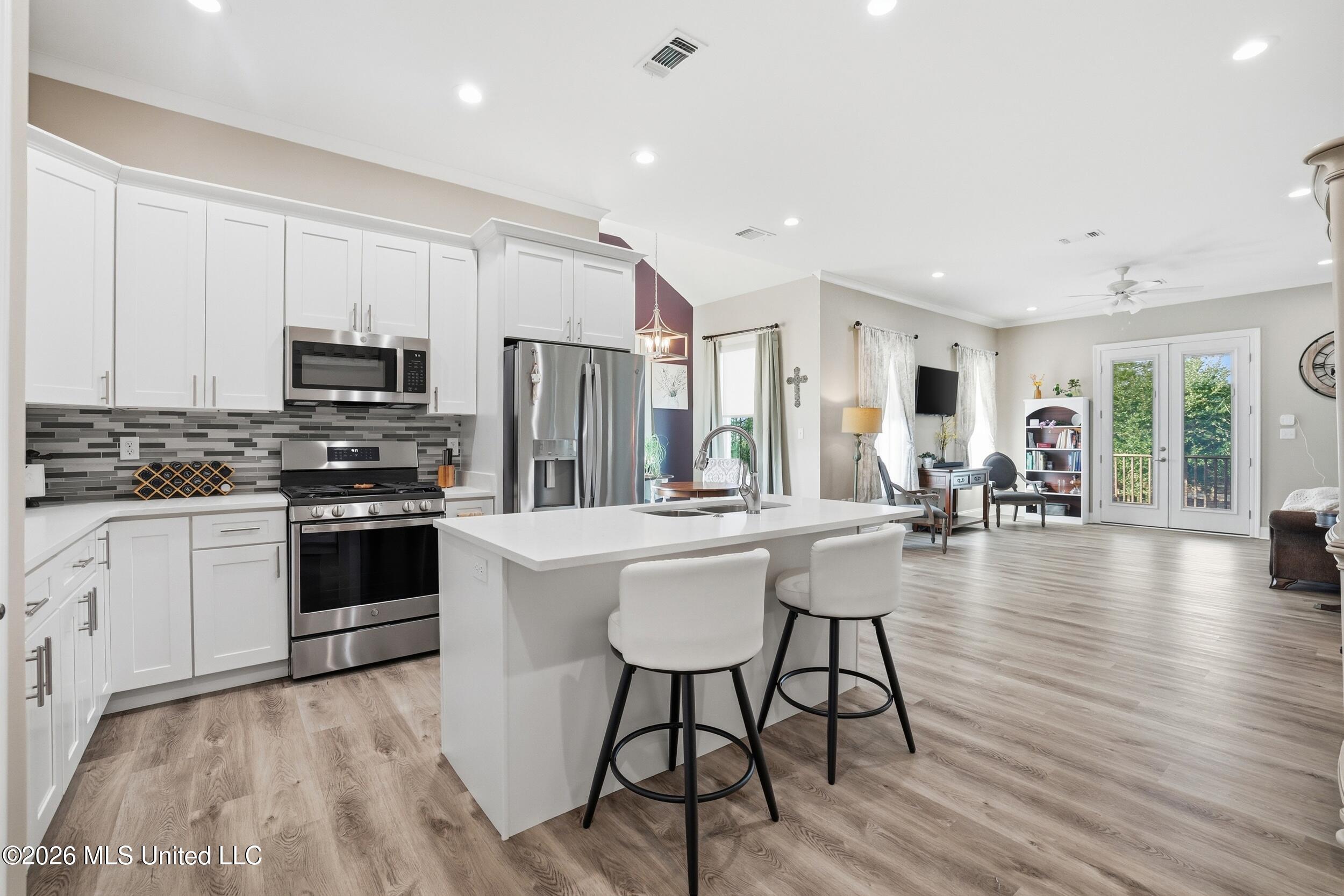 209 White Harbor Road Long Beach, MS 39560 - Photo 7 of 37 19_r6__0202