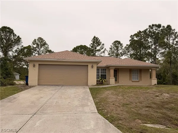 $1,695 | 208 Homewood Avenue South, Lehigh Acres, FL 33974