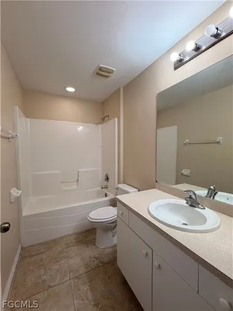 $1,695 | 208 Homewood Avenue South, Lehigh Acres, FL 33974