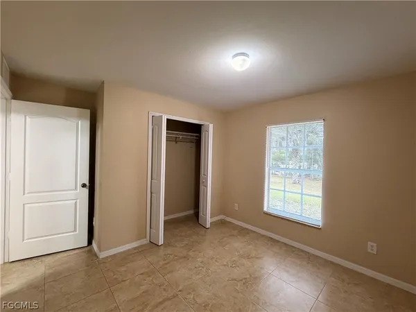 $1,695 | 208 Homewood Avenue South, Lehigh Acres, FL 33974