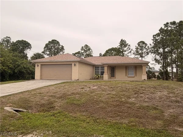$1,695 | 208 Homewood Avenue South, Lehigh Acres, FL 33974