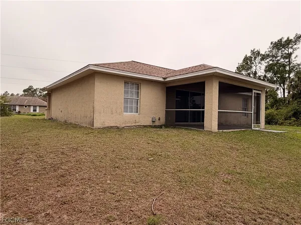 $1,695 | 208 Homewood Avenue South, Lehigh Acres, FL 33974
