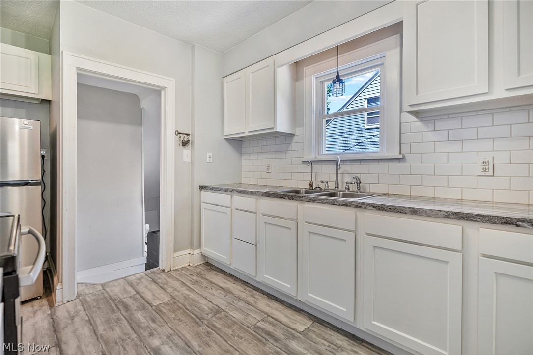 931 Dan Street Akron, OH 44310 - Photo 12 of 35