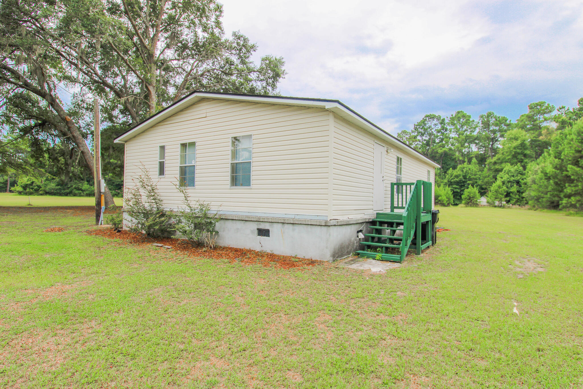 3716 State Rd S-10-1333 Johns Island, SC 29455 - Photo 9 of 17 D59B513F-044D-4A48-9407-70F73EA7AC4B