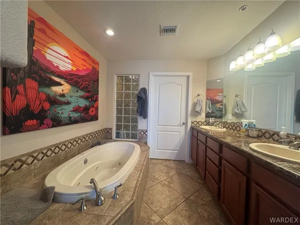 $2,800 | 211 Moser Avenue, Unit 302, Bullhead City, AZ 86429