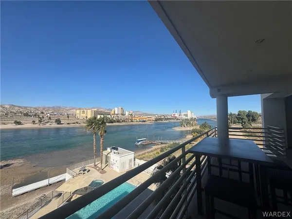 $2,800 | 211 Moser Avenue, Unit 302, Bullhead City, AZ 86429