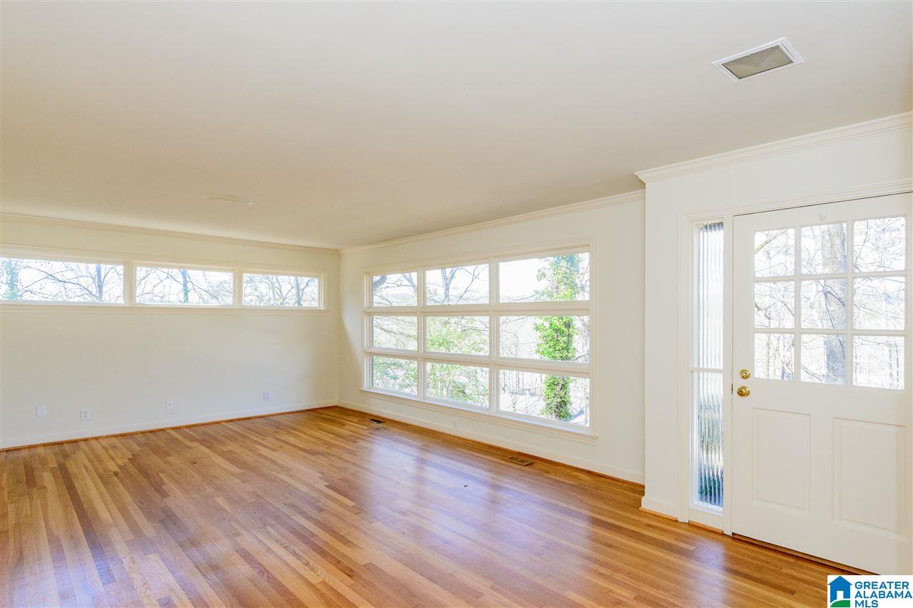 1423 Overlook Road Birmingham, AL 35209 - Photo 5 of 33