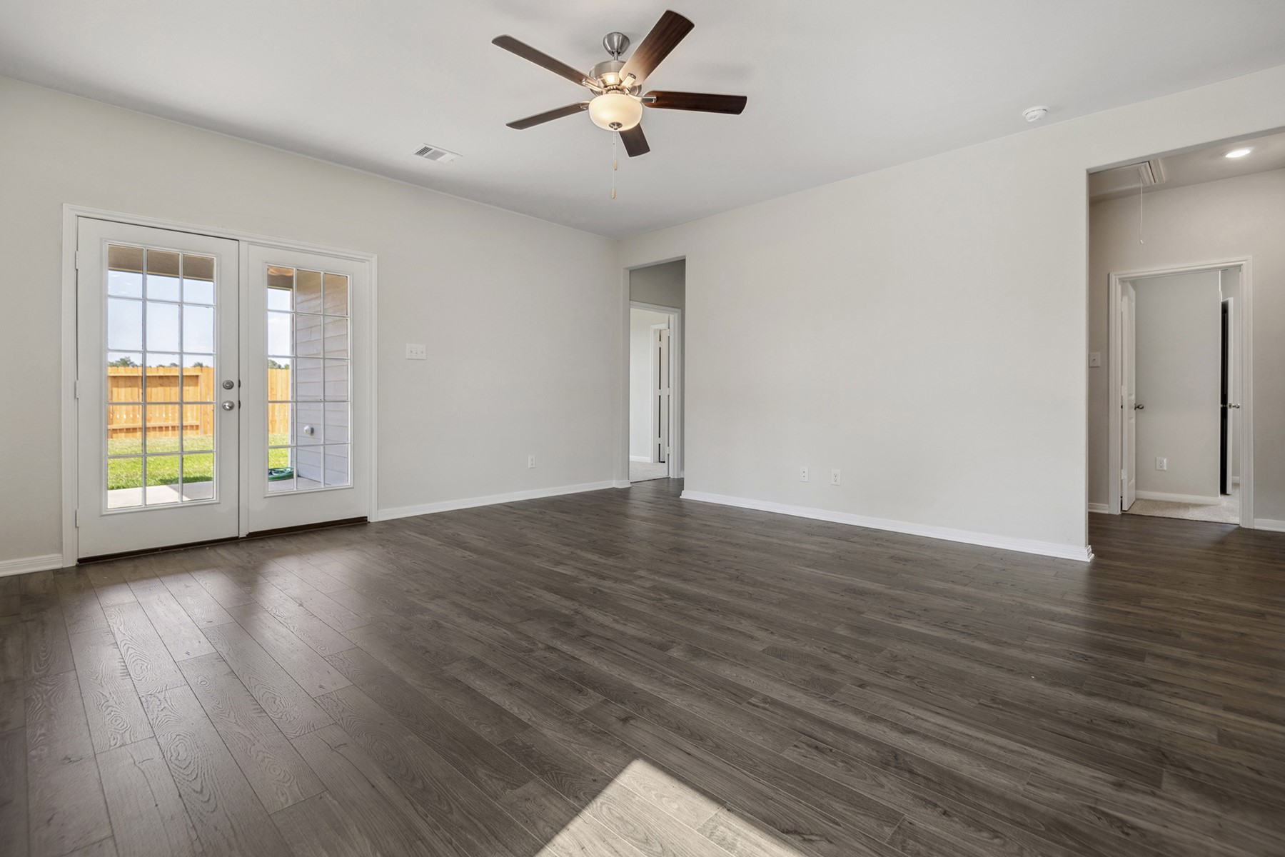 15463 Maple Ter Drive Conroe, TX 77303 - Photo 10 of 23
