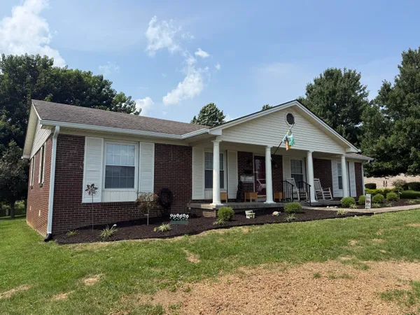 $269,900 | 213 Maplewood Drive, Lancaster, KY 40444