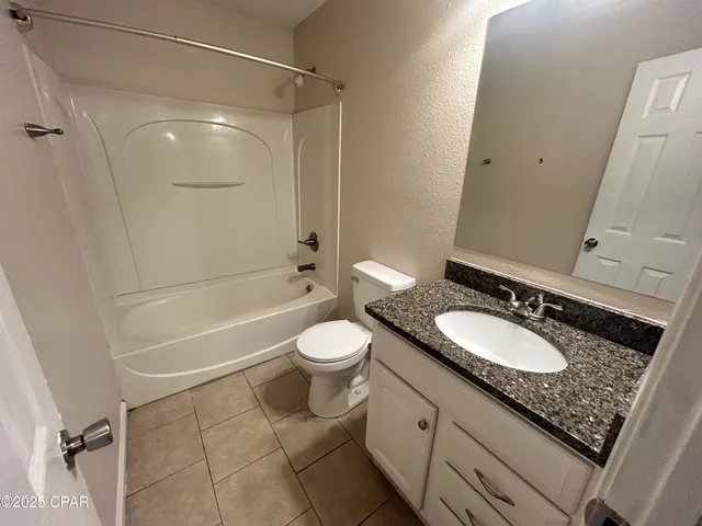 $1,075 | 3914 East 11th Street, Unit 301, Panama City, FL 32404