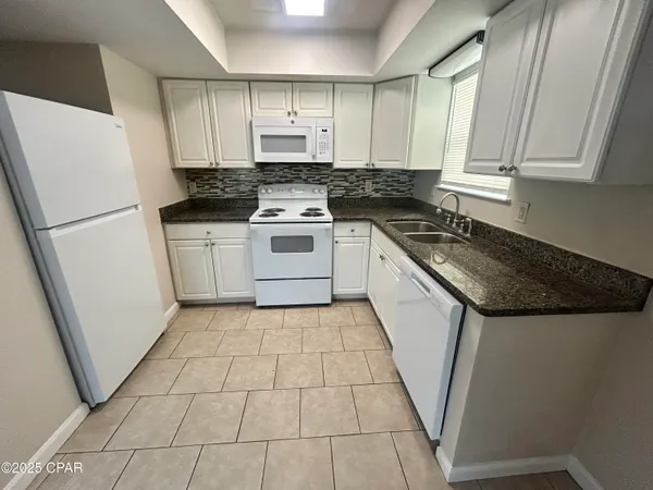 $1,075 | 3914 East 11th Street, Unit 301, Panama City, FL 32404