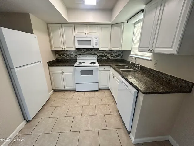 $1,075 | 3914 East 11th Street, Unit 301, Panama City, FL 32404
