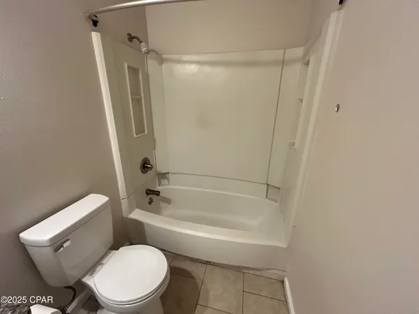 $1,075 | 3914 East 11th Street, Unit 301, Panama City, FL 32404