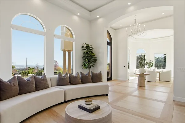 $3,399,000 | 2499 Sierra Drive, Upland, CA 91784