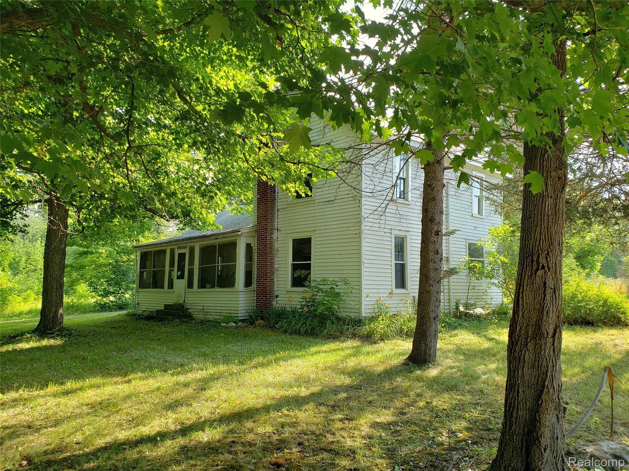 3012 North Washburn Road Davison, MI 48423 - Photo 2 of 16 front 2.jpg