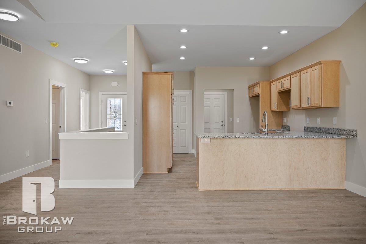 3371 Meadow Ridge Court, Unit 107 Davison, MI 48423 - Photo 16 of 40 Gallery Image 16