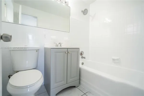 $2,450 | 8340 Byron Avenue, Unit 12, Miami Beach, FL 33141