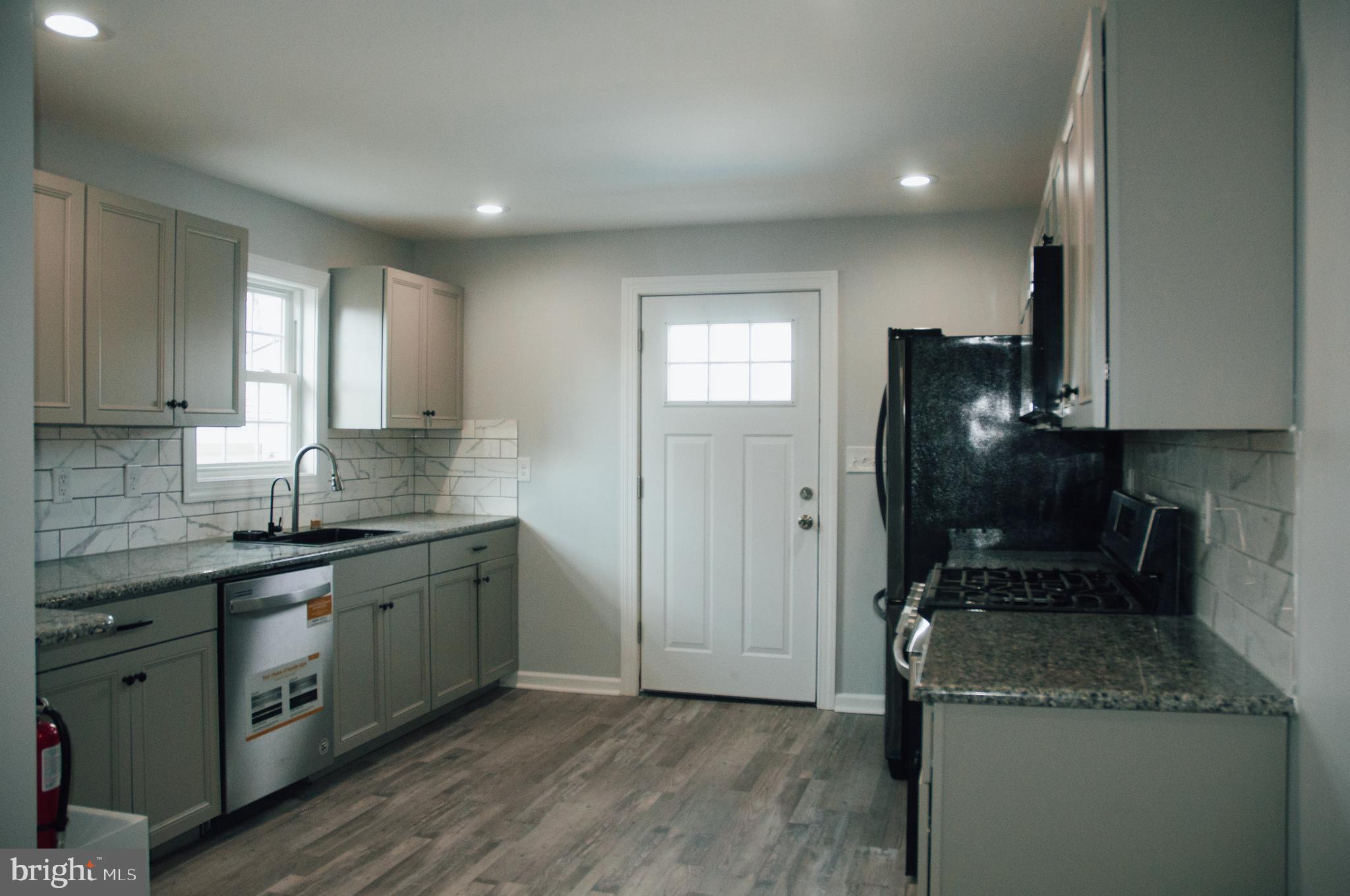 715 Kossuth Street Riverside, NJ 08075 - Photo 8 of 26 kitchen
