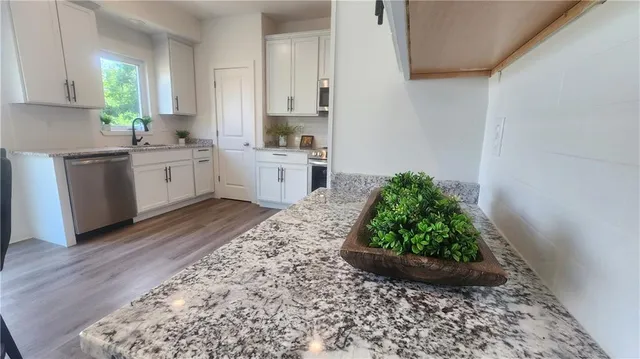 $399,000 | 1816 Silverback Way, Pittsburg, KS 66762