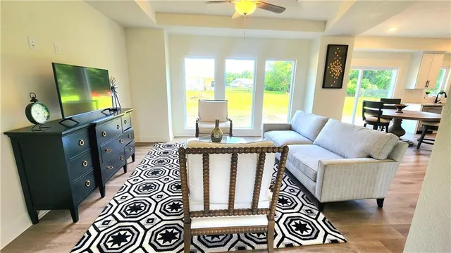 $399,000 | 1816 Silverback Way, Pittsburg, KS 66762