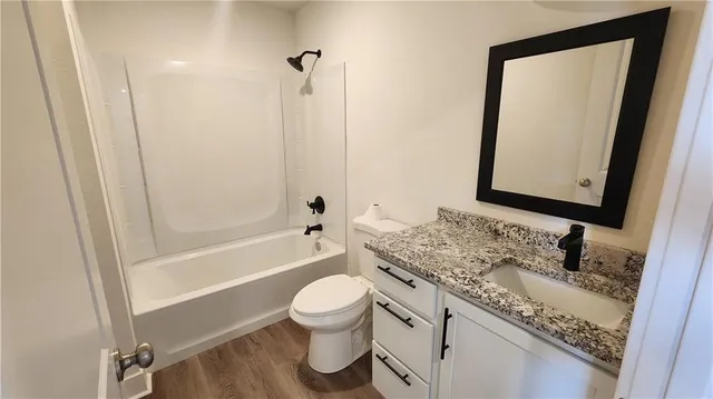 $399,000 | 1816 Silverback Way, Pittsburg, KS 66762