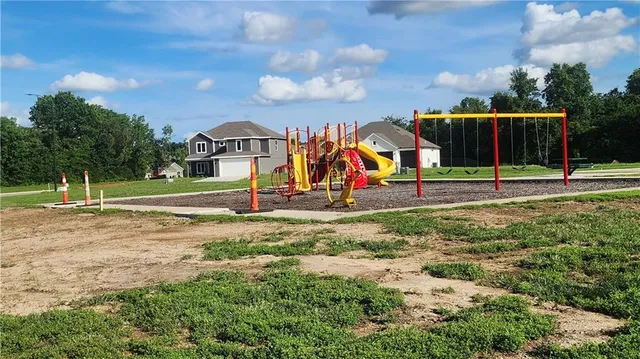 $399,000 | 1816 Silverback Way, Pittsburg, KS 66762