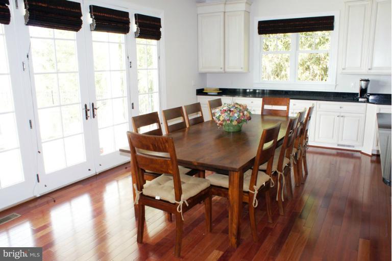 203 Likes Road Edgewater, MD 21037 - Photo 20 of 30 Dining Room