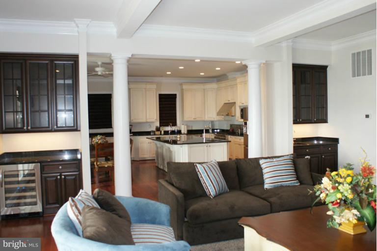 203 Likes Road Edgewater, MD 21037 - Photo 5 of 30 Interior (General)