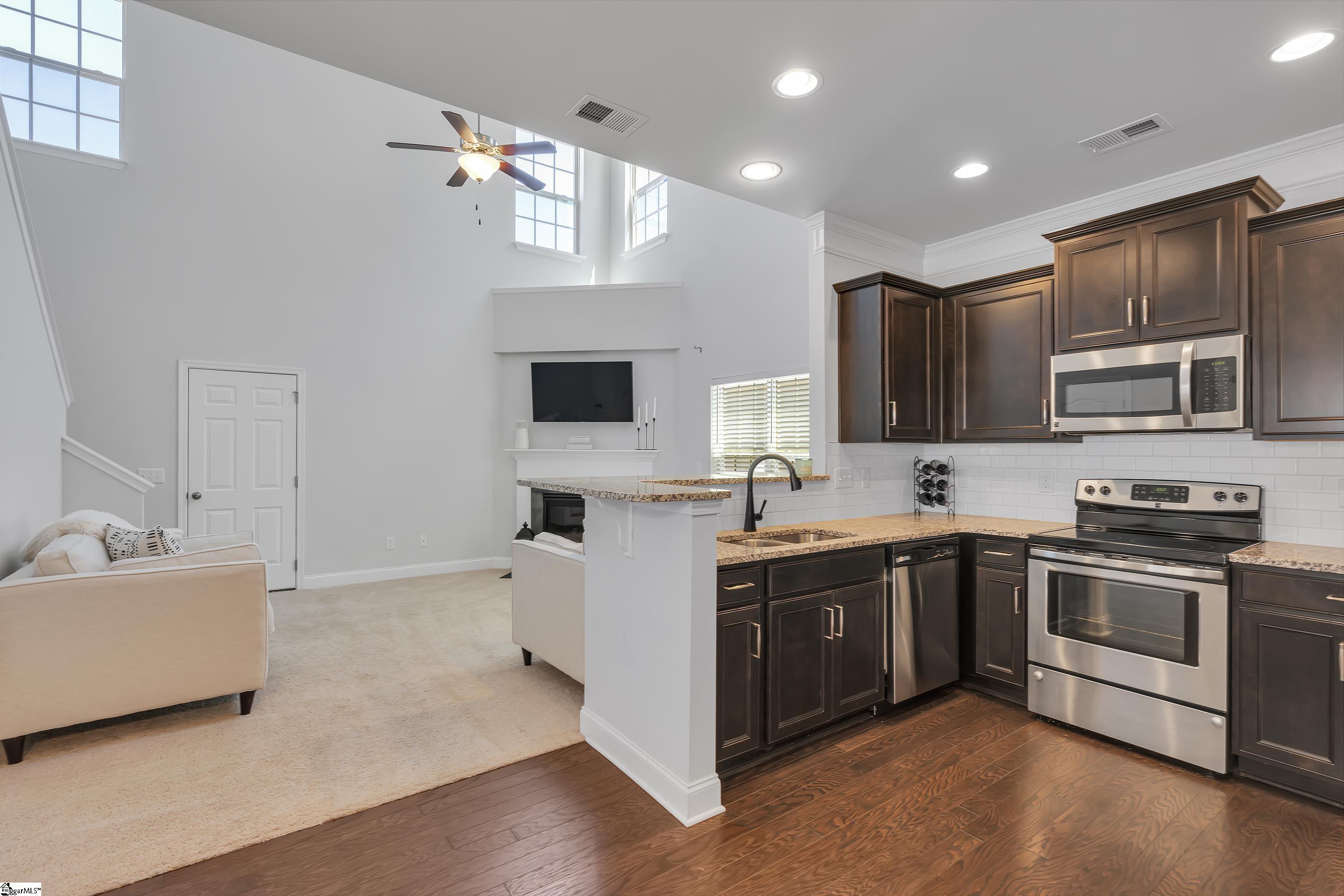 200 Ellis Mill Street Simpsonville, SC 29680 - Photo 4 of 34