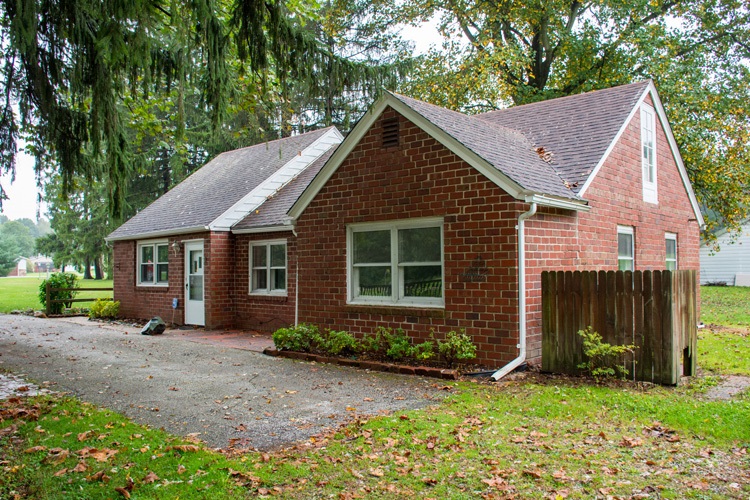 21109 Brick Road South Bend, IN 46628 - Photo 14 of 16 Gallery Image 14