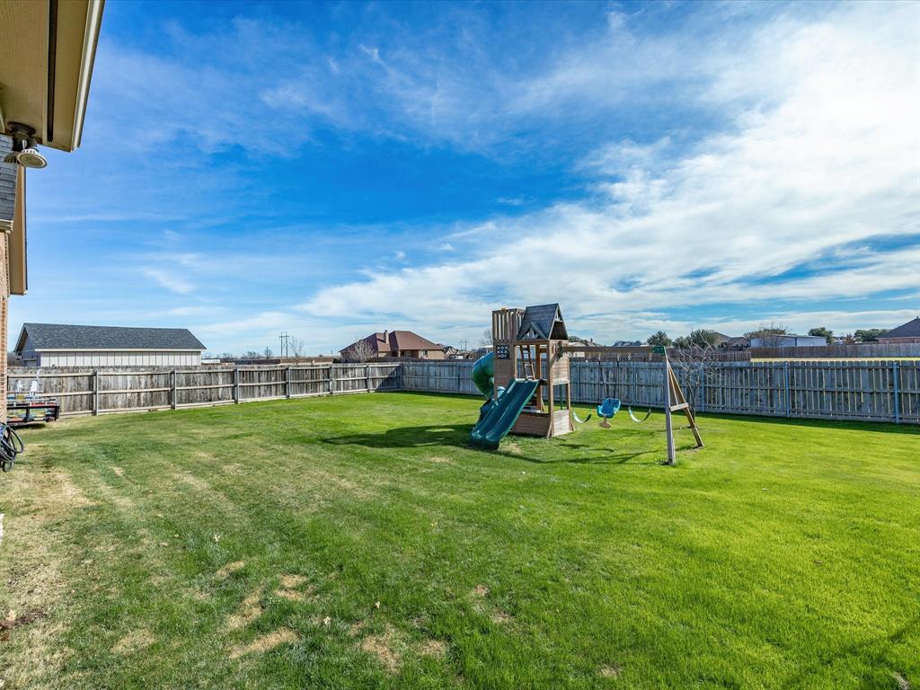 105 Mesquite Court Decatur, TX 76234 - Photo 33 of 36